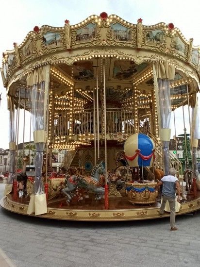 SERVICE COMMERCE - VILLE DE MELUN - CARROUSEL ST JEAN